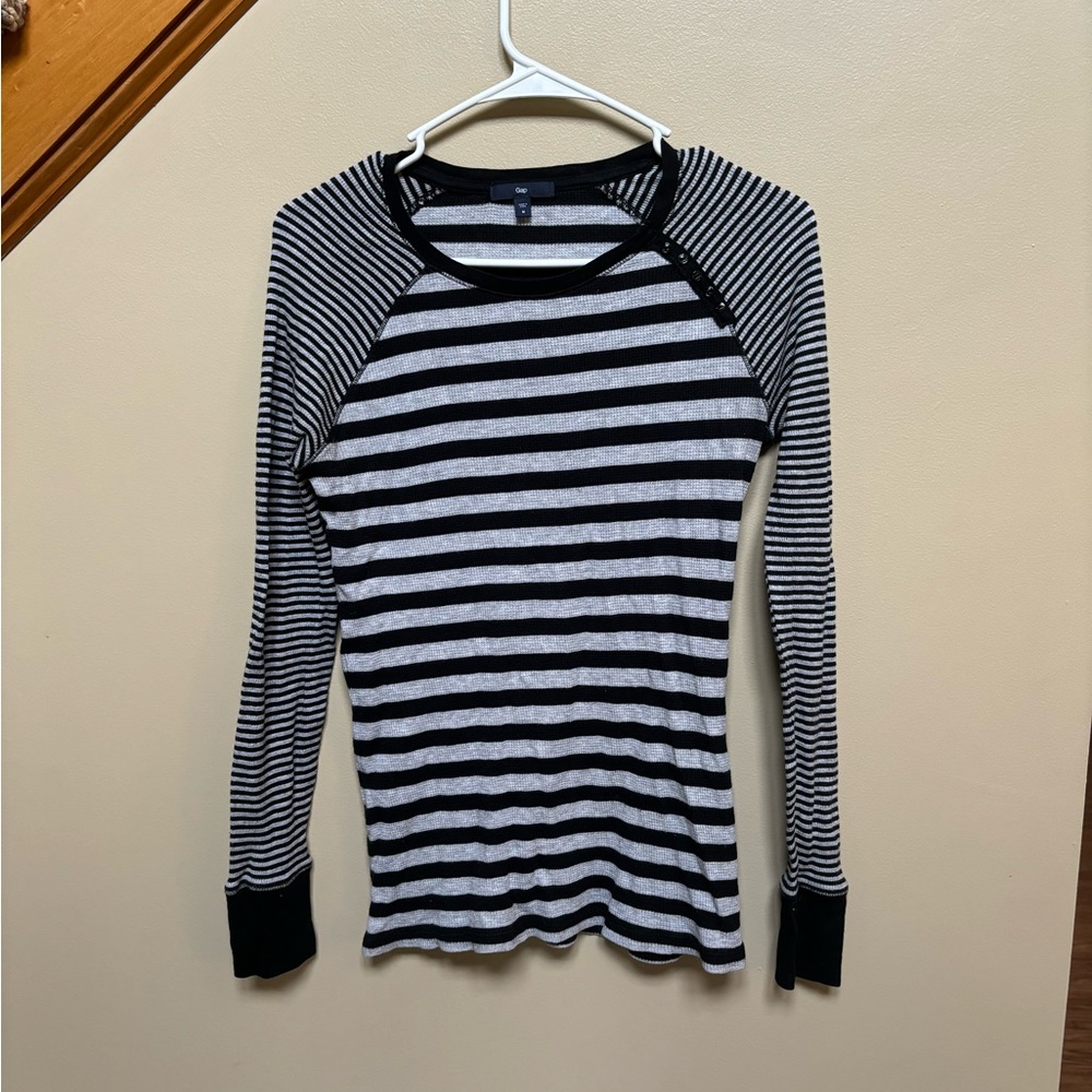 GAP long sleeved stripped shirt